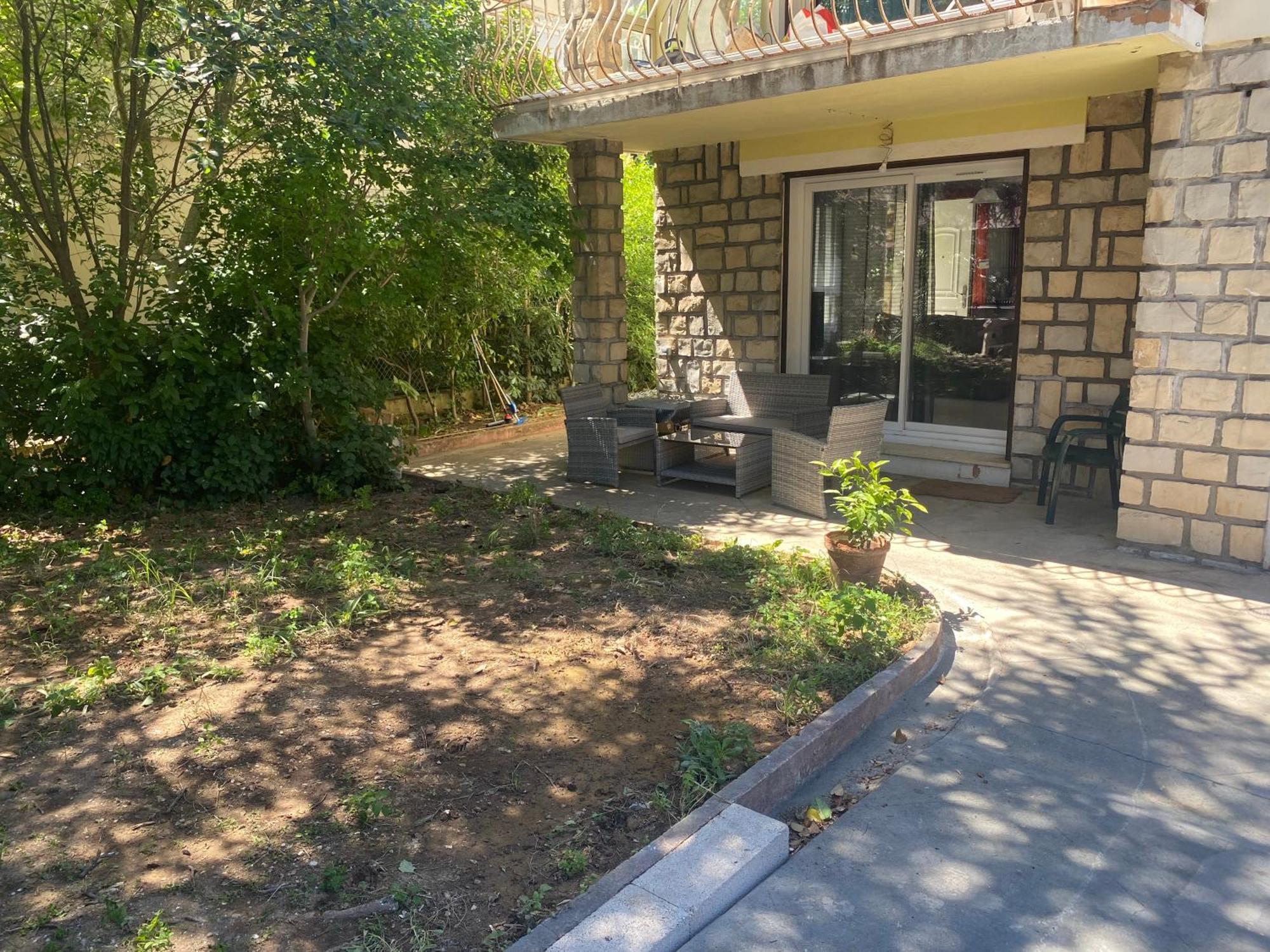 Holiday home Rez De Grand T2 Proche Marvivo-sablettes *